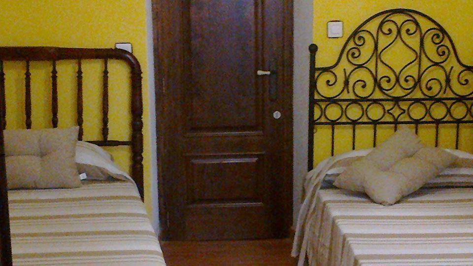 Hostal Los Aromas Villena Phòng bức ảnh