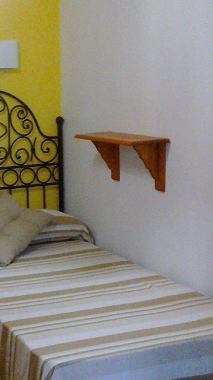 Hostal Los Aromas Villena Phòng bức ảnh